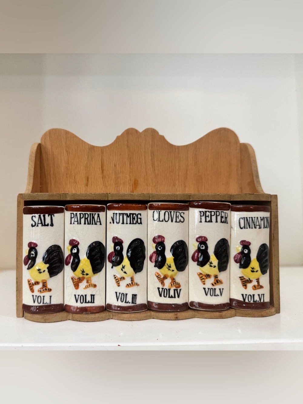 Vintage Rooster Ceramic Spice Jar Set in Cream and Black - Home Accents.